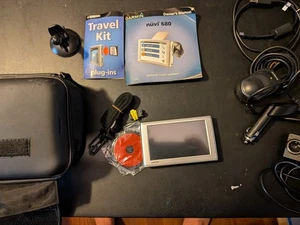Garmin Nuvi 680 NA Silver Portable GPS Navigation Tested & Working Extras! - Picture 1 of 1