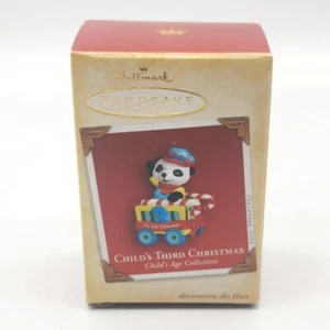 2004 Hallmark Keepsake Ornament Child's Third Christmas Child Age Collection New - Picture 1 of 2