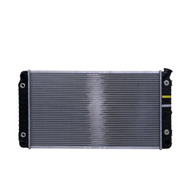 UIU 1483 Aluminium Radiator for 1993 Cadi Commercial Chassis Fleetwood 5.7L V8 - Image 1 of 4