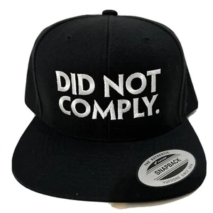 Gorra bordada Yupoong Snapback Trucker We the People NO CUMPLIMOS EE. UU. Gorra - Imagen 1 de 15