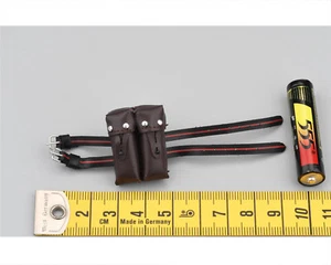 FLAGSET FS 73048B 1/6 Red Alert Mobilize Troops Sniper Bella Ammo Pouch Model - Picture 1 of 1
