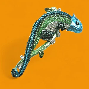 HUGE CRYSTAL CHAMELEON BROOCH teal blue green silver crystal stone lizard pin B4 - Picture 1 of 6