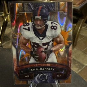 2024 Topps Resurgence - Ed McCaffrey #31 naranja Power Surge refractor/25 - Imagen 1 de 7