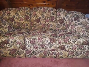 Three seat couch - Picture 1 of 1