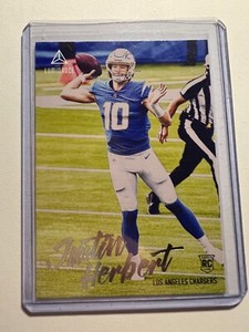 K10,121 - 2020 Panini Luminance #203 Justin Herbert CHRONICLES