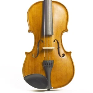 Stentor 1500 Student II Violin. 4/4 - Picture 1 of 6