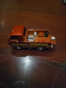 Johnny Lightning Show Stoppers Chuck Pooles “Chuckwagon” Diecast 1:64 - Picture 1 of 4