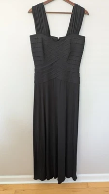 Vestido de Noche Formal Negro Colección Tadashi Grande Vintage Plisado Corpiño Foto 1 de 4