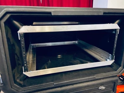 SKB 20 Zoll tiefes 4U rotationsgeformtes Shockrack - Bild 1 von 3