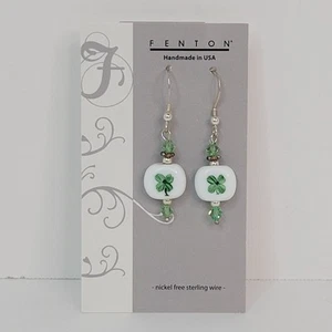 Pendientes perforados trébol vintage Fenton día de San Patricio alambre de ley RARO - Imagen 1 de 5