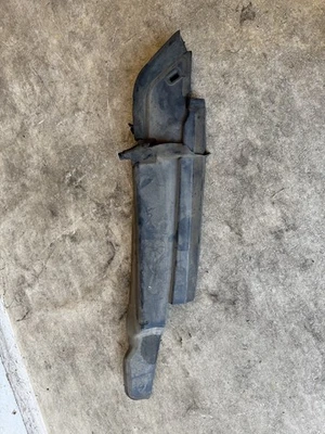 Ford Explorer Police Utility 2011-2015 guardabarros delantero izquierdo soporte de moldura superior OEM Foto 1 de 3