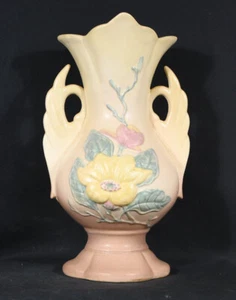 Hull Pottery Magnolia Swan Handled Vase (17-12 1/4) No Crazing - Picture 1 of 6