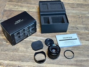 Near Mint Fujifilm Fuji Fujinon XF 35mm f/1.4 R w/Box
