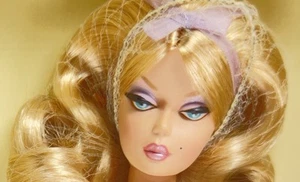 TOUT DE SUITE ~ BARBIE SILKSTONE ~ MATTEL ~ NRFB - Bild 1 von 24