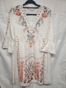 NWT Boho Style Flowy Knee Length White Floral V Neck Large Womens Dress - Picture 1 of 11