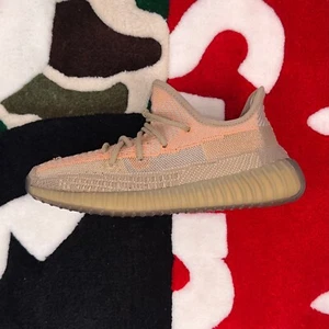 Size 6.5 - adidas Yeezy Boost 350 V2 Sand Taupe *MISSING TAGS* - Picture 1 of 12