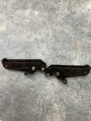 Honda TRX 250 2001 recon 2x4 reposapiés izquierdo y derecho Sportrax 250 Foto 1 de 4