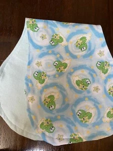 Handmade Burp Cloth Baby Frogs holding Stars Set of 2 - Picture 1 of 1