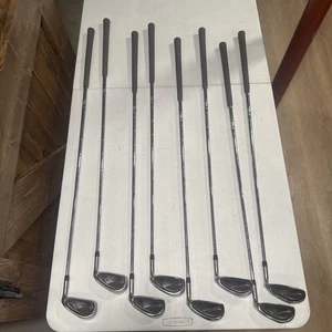 Confidence Visa Bob Williams Design Irons 3-PW  Regular Flex Graphite Woman’s  - Picture 1 of 16