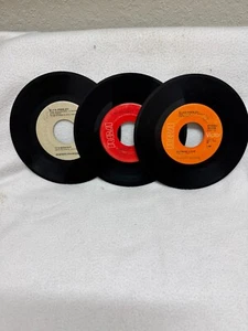 Elvis Presley 45 RPM Collection - Burning Love/Suspicious Minds/Promised Land - Picture 1 of 1