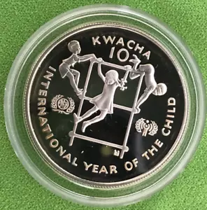 1980 Zambia 10 kwacha Silver Proof International Year of the Child  - Picture 1 of 2