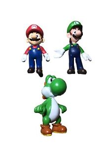 2007 Nintendo Super Mario Bros 3pc 2-3” Figures Mario, Luigi, Yoshi