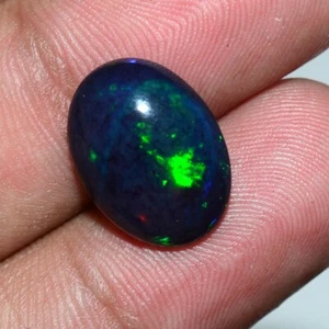 4,60 kt natürlicher äthiopischer schwarzer Opal Farbenspiel High-End zertifizierter Edelstein - Bild 1 von 7