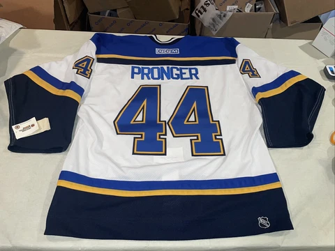 Nwt 52 Authentic Chris Pronger Auto CCM Jersey 2001 St Louis Blues Autograph Cover