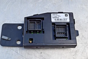 2007 Hummer H3 GM DELPHI  BODY CONTROL MODULE BCM RFA 15926781 OEM USED - Picture 1 of 4