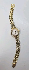 Reloj Caravelle Bulova vintage para mujer 24 mm tono dorado esfera redonda 1973 necesita batería - Imagen 1 de 3