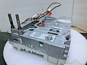 BOC Edwards D37481975 MTR CNTRL estándar, 3Ph 200-230V, M/Pk 7,5Kw, usado, Reino Unido + 9594 - Imagen 1 de 11