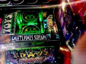 AEROSMITH Pinball “TOYBOX”  24 GREEN LED’S WITH MIRRORED TOYBOX ENHANCEMENT KIT - Picture 1 of 6