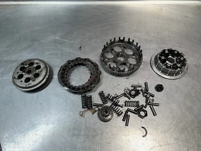 08 Polaris Outlaw 525 525S  Clutch Basket Assembly SPRINGS  Hub Plates Disk Foto 1 de 4