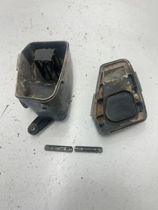 80 1980 Suzuki Ds 250 DS250 OEM GOOD! Airbox Air Box Intake Cage Mount Lid - Picture 1 of 13