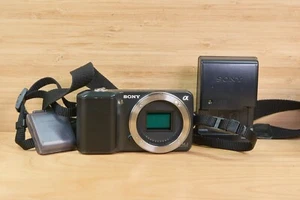 Sony Alpha NEX-3 14.2 MP Digital Camera with Flash, Body ONLY! - Picture 1 of 8