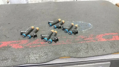 原始设备制造商燃油喷射器套装 4L8E-A4A 2005 - 2010 福特 MUSTANG Mercury 4.6L V8 — 第 1/4 张图片