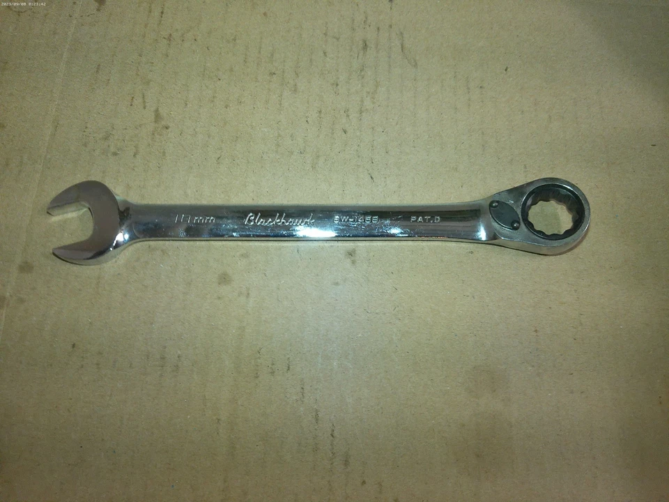 Blackhawk BW-1468 Full Polish Combination Reversible Ratcheting Wrench 18 mm - Image 1 of 1