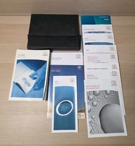 05-11 TOYOTA RAV4 OWNERS MANUAL HANDBOOK PACK & WALLET print 2007 - Picture 1 of 7
