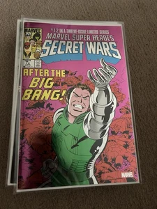 Marvel Super Heroes Secret Wars #12 Facsimile foil variant comic - Picture 1 of 1