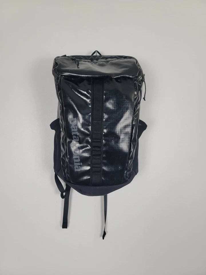 Mochila Patagonia Black Hole Pack 25L Negra Recubierta de TPU Resistente al Agua Exterior Foto 1 de 4