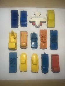 Lot of 10Tomte Laerdal + 1 Plastic Airplane + 3 Vinyl Cars - Foto 1 di 6