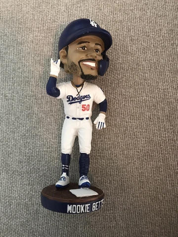 🔥🔥2022 Mookie Betts Bobblehead 10/3/2022 SGA Los Angeles Dodgers 🔥🔥🔥NEW Cover