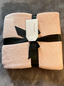 Newport Solid Velvet Throws 50x70 inches Soft Velvet Blanket Light Pink - Picture 1 of 6