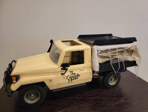 The Crocodile Hunter Steve Irwin 4x4 Outback Truck 18" 2001 Discovery-Rare VTG Cover