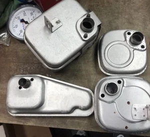 briggs and stratton Mufflers Lot Of 4 - Picture 1 of 5
