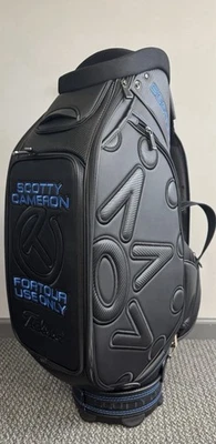 Bolso Scotty Camera Tour 2019 Back In Black Circle T 7 Point Crown Staff Nuevo Foto 1 de 4