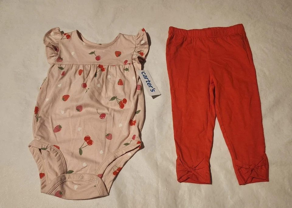 NUEVO CON ETIQUETAS Carter's Fresa Cereza Estampado Body Pantalones Conjunto de 2 Piezas Bebé Niña 18 Meses Foto 1 de 1