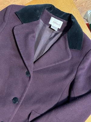 Abrigo de lana Worthington vintage púrpura abrigo largo para mujer 12 3 botones forrado usado en excelente estado Foto 1 de 4