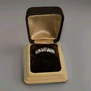 Vintage Cubic Zirconia Ring 5 Gem Stones Size R, Real Retro Ring And Charm. - Picture 1 of 8