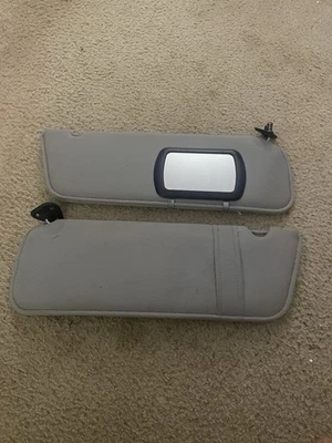 1983-2004 Ford Ranger Ford  Explorer Sun Visors Visor Set Lot Mirror - Image 1 of 4